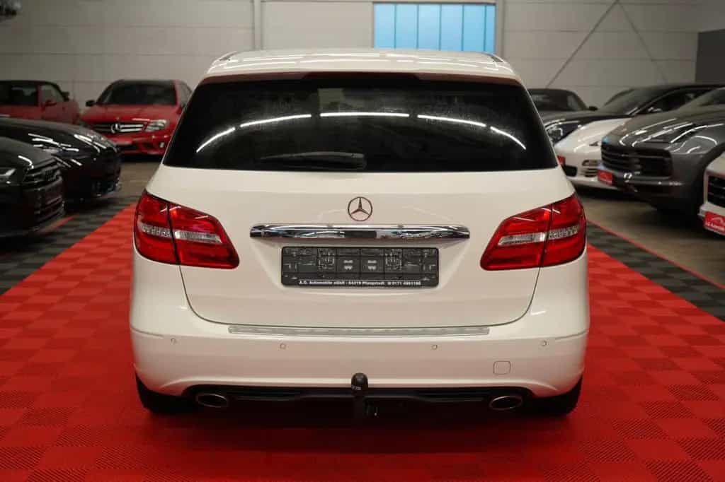 Mercedes-Benz B-Class 180 Aut. 7G Tronic Bi-Xenon*Panorama*AHK* 07/2013-photo-6