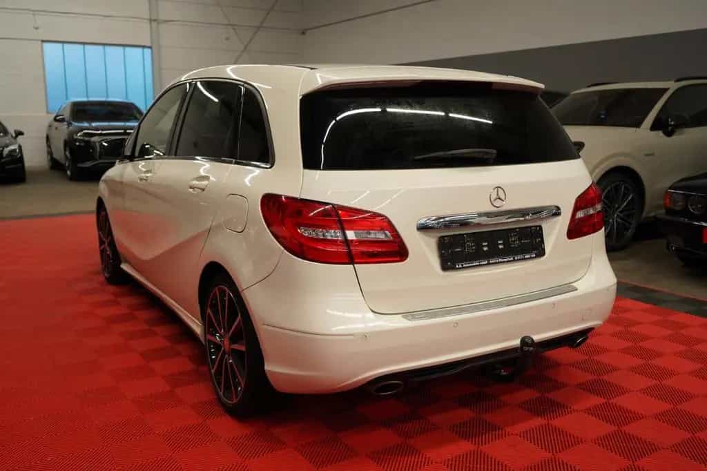 Mercedes-Benz B-Class 180 Aut. 7G Tronic Bi-Xenon*Panorama*AHK* 07/2013-photo-7