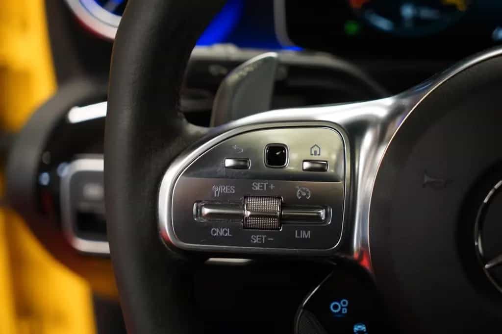 Mercedes-Benz A-Class 35 AMG 4Matic Unfallfrei*LED*Pano* 03/2019-photo-19