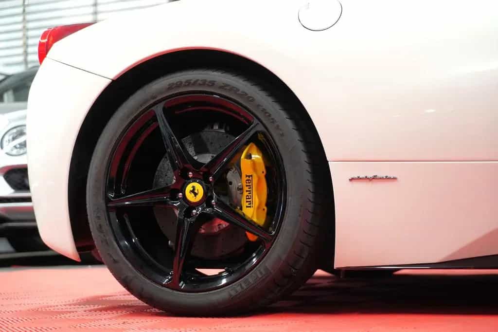 Ferrari 458 Italia Pininfarina *Unfallfrei* 09/2011-photo-10
