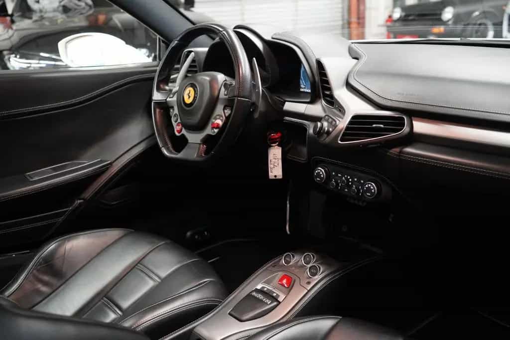 Ferrari 458 Italia Pininfarina *Unfallfrei* 09/2011-photo-41