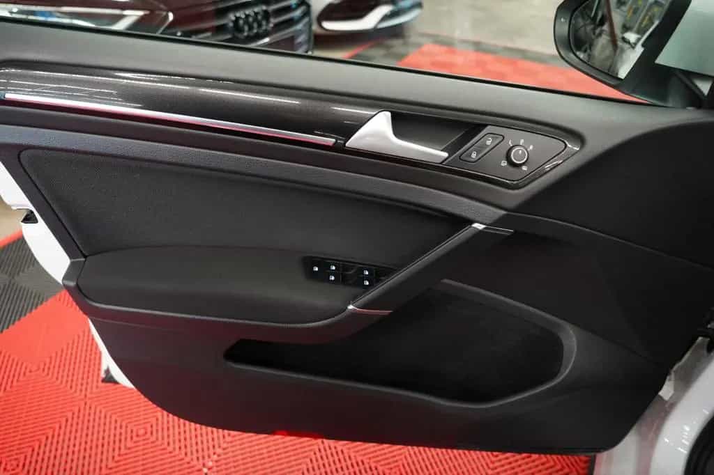 Volkswagen Golf 01/2016-photo-16