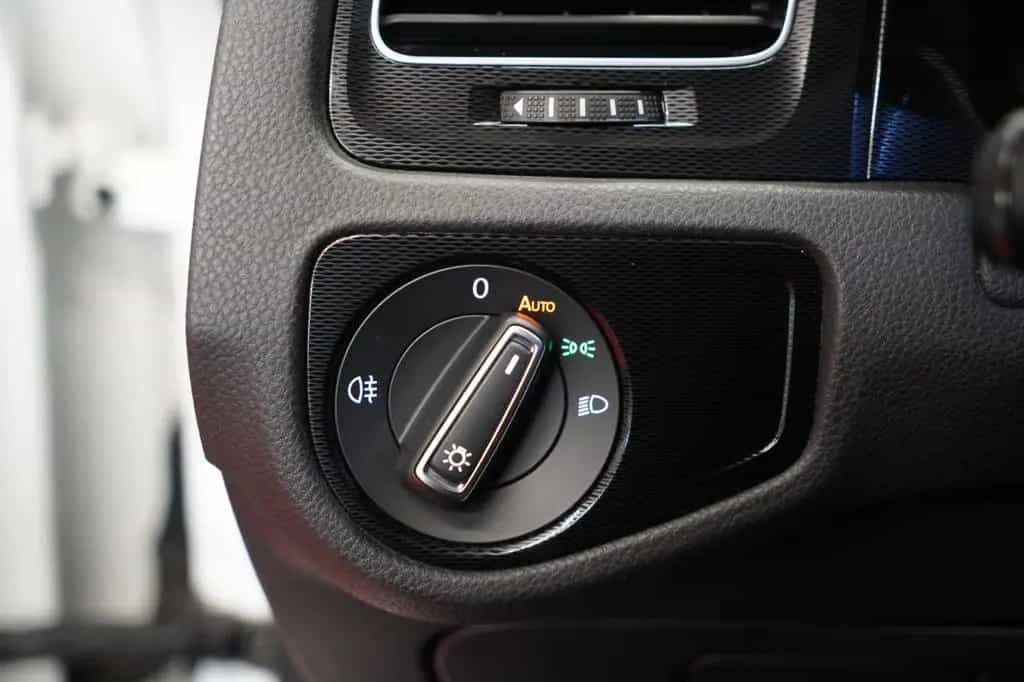 Volkswagen Golf 01/2016-photo-17