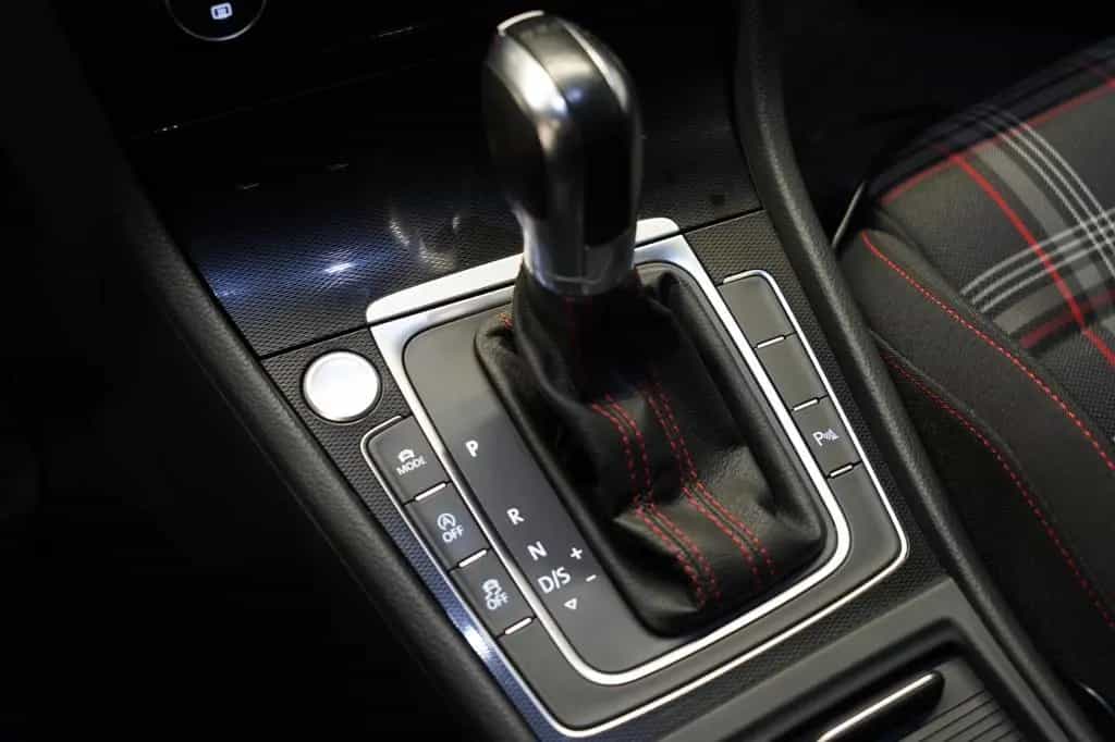 Volkswagen Golf 01/2016-photo-26