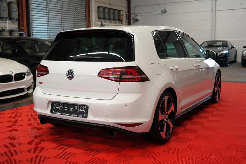 Volkswagen Golf 01/2016-photo-6