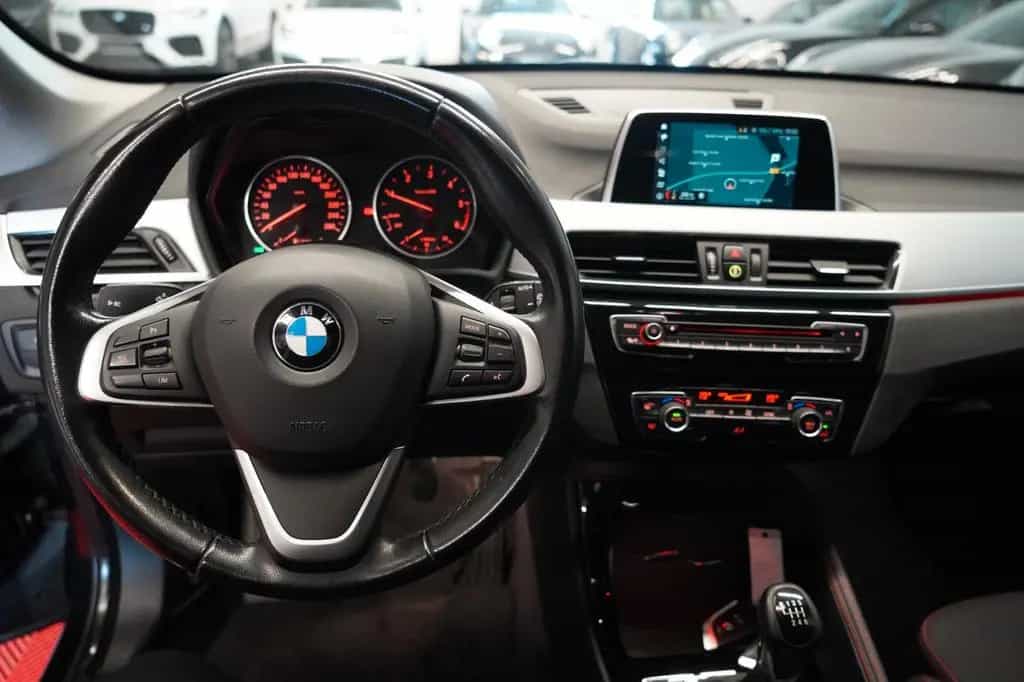 BMW X1 16d S-Drive 2.Hand*Unfallfrei*Navi*Sportsitz* 11/2017-photo-18
