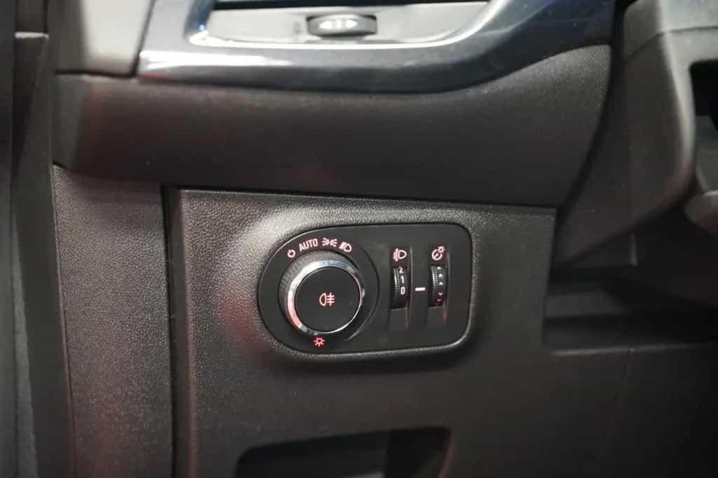 Opel Corsa E OPC 207 PS *Unfallfrei*Bi-Xenon*Temp* 01/2016-photo-17