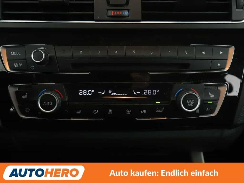 BMW 1 Series 118i Advantage*NAVI*TEMPO*PDC*SHZ*ALU* 03/2016-photo-22