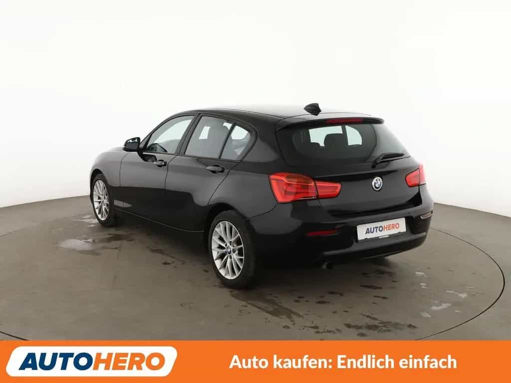 BMW 1 Series 118i Advantage*NAVI*TEMPO*PDC*SHZ*ALU* 03/2016-photo-3