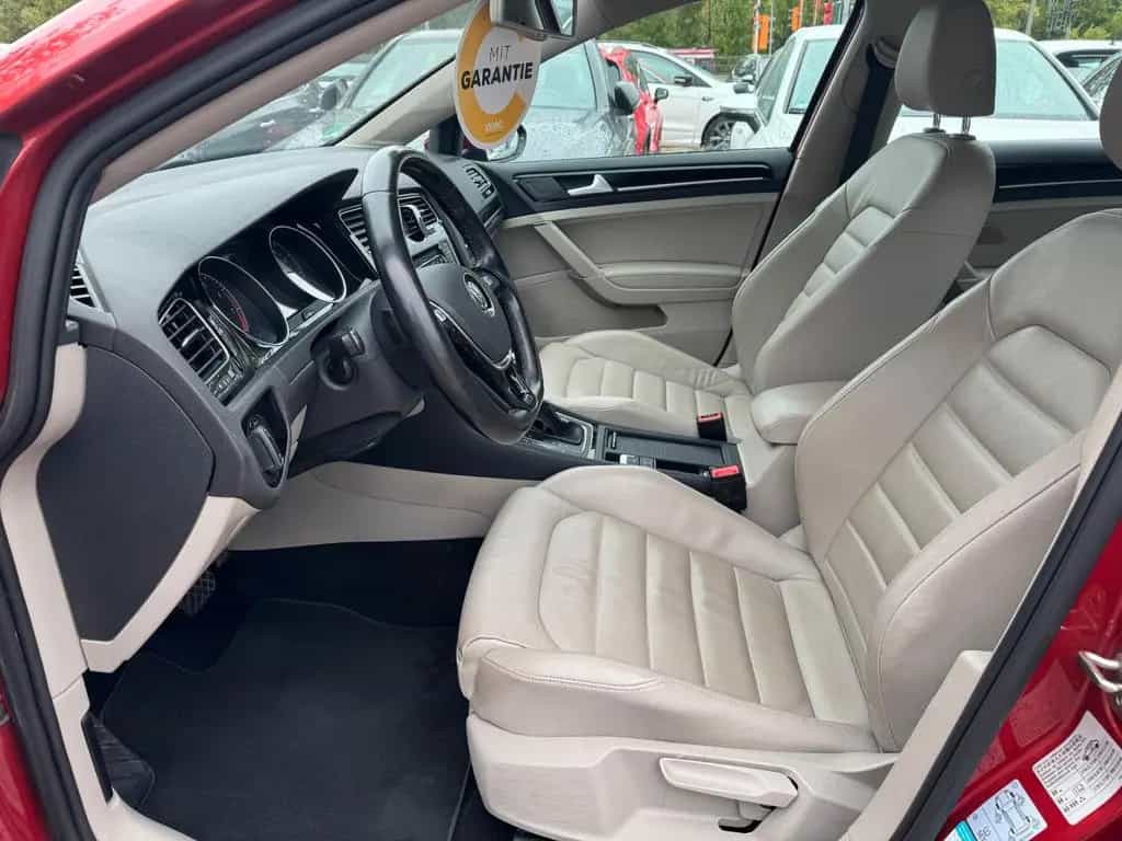 Volkswagen Golf VII Lim. Highline BMT*Bi Xenon*LEDER*SHZ*MF 02/2015-photo-11
