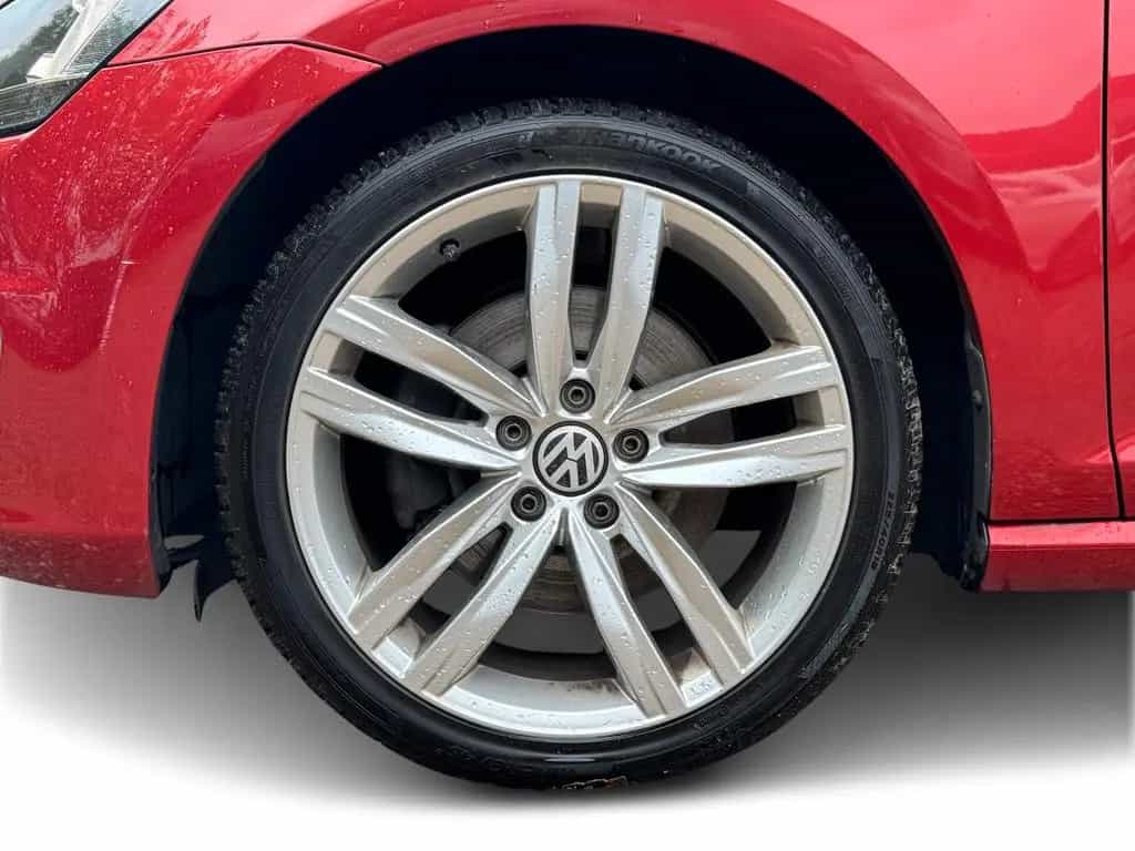 Volkswagen Golf VII Lim. Highline BMT*Bi Xenon*LEDER*SHZ*MF 02/2015-photo-43