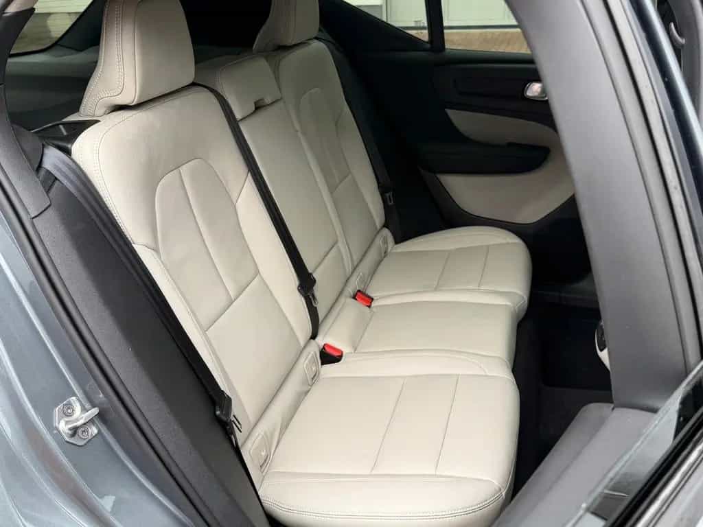 Volvo XC40 T4 Momentum AWD *Nav*Totwinkel*AHK*LED*360° 11/2018-photo-22