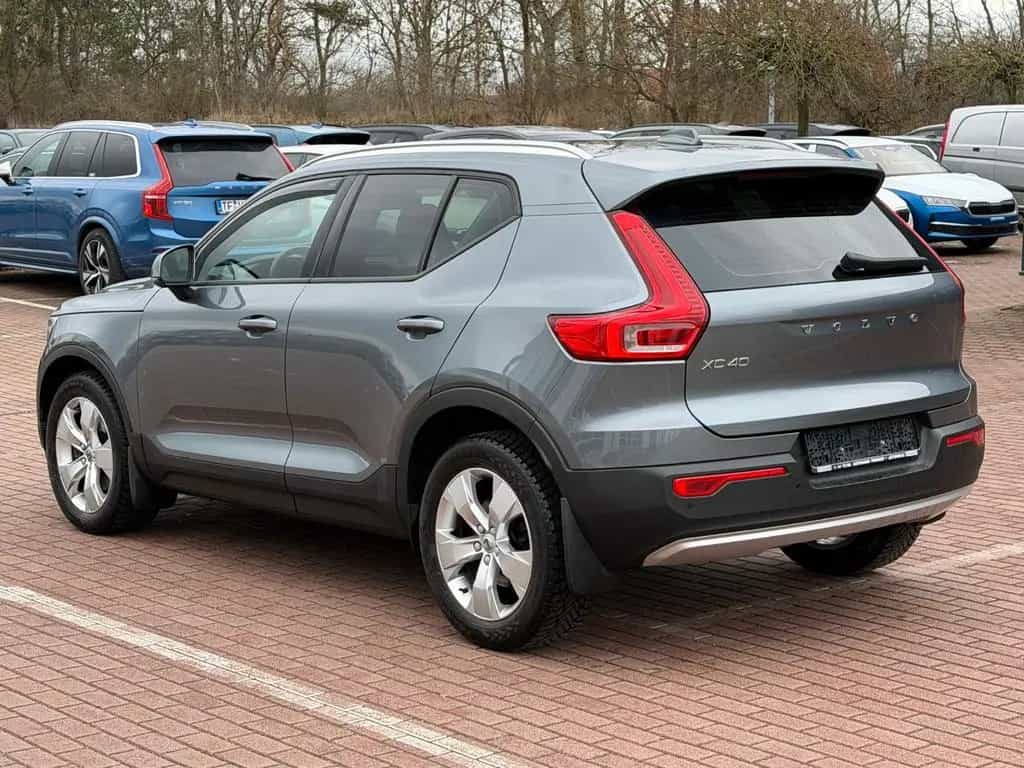 Volvo XC40 T4 Momentum AWD *Nav*Totwinkel*AHK*LED*360° 11/2018-photo-3