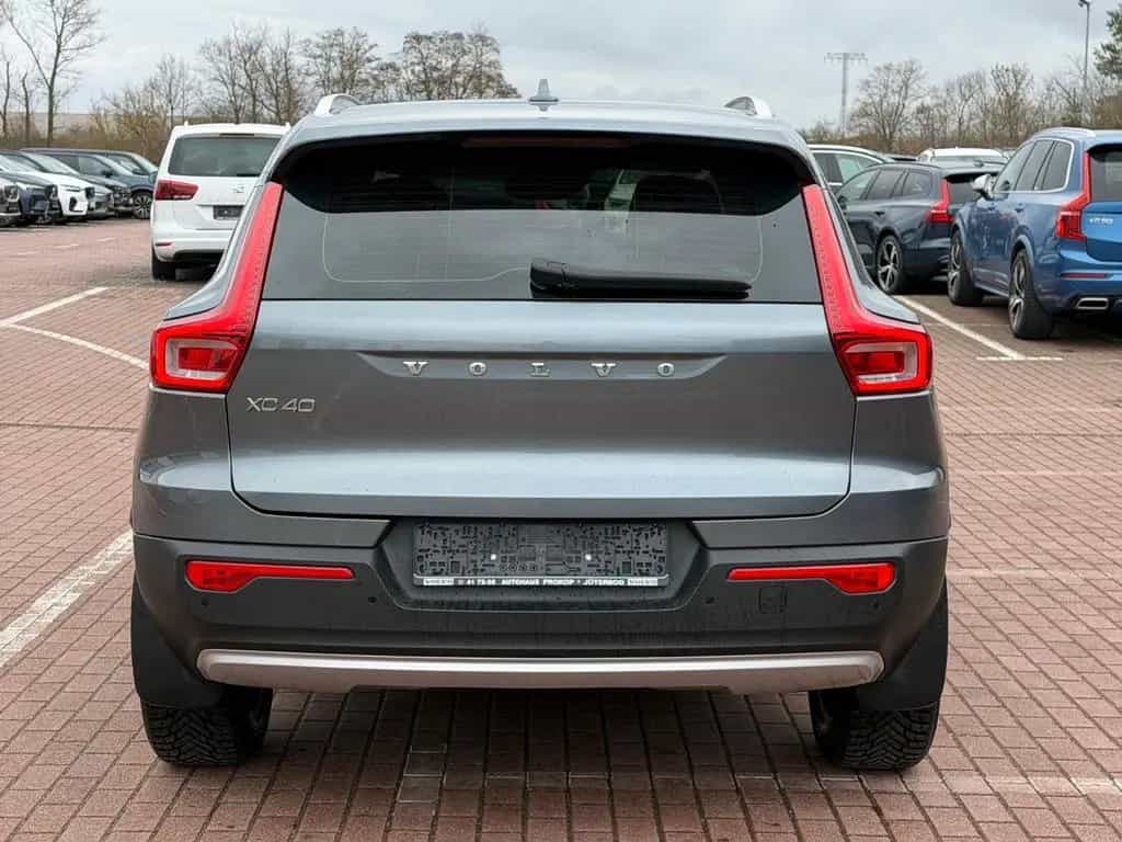 Volvo XC40 T4 Momentum AWD *Nav*Totwinkel*AHK*LED*360° 11/2018-photo-4