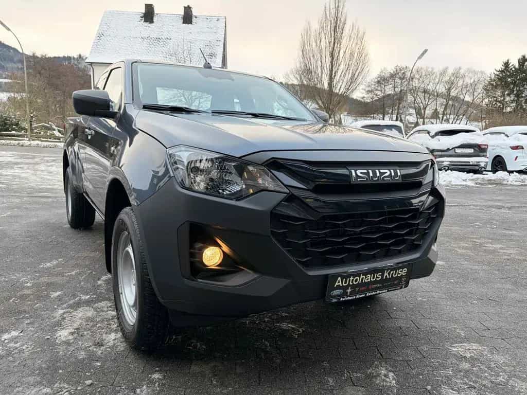Isuzu D-Max Space Cab Automatik 1.9 L 120kW null-photo-10