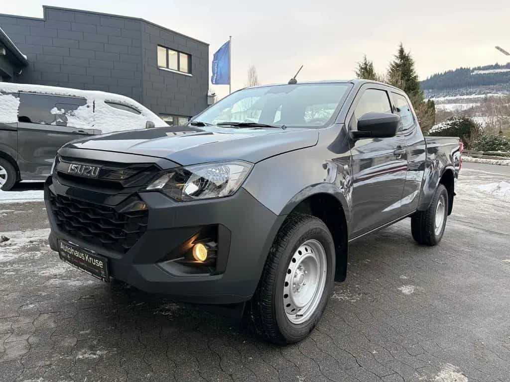 Isuzu D-Max Space Cab Automatik 1.9 L 120kW null-photo-11