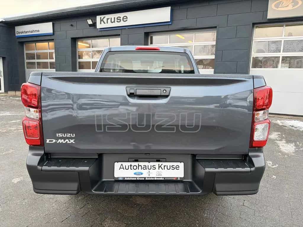Isuzu D-Max Space Cab Automatik 1.9 L 120kW null-photo-12