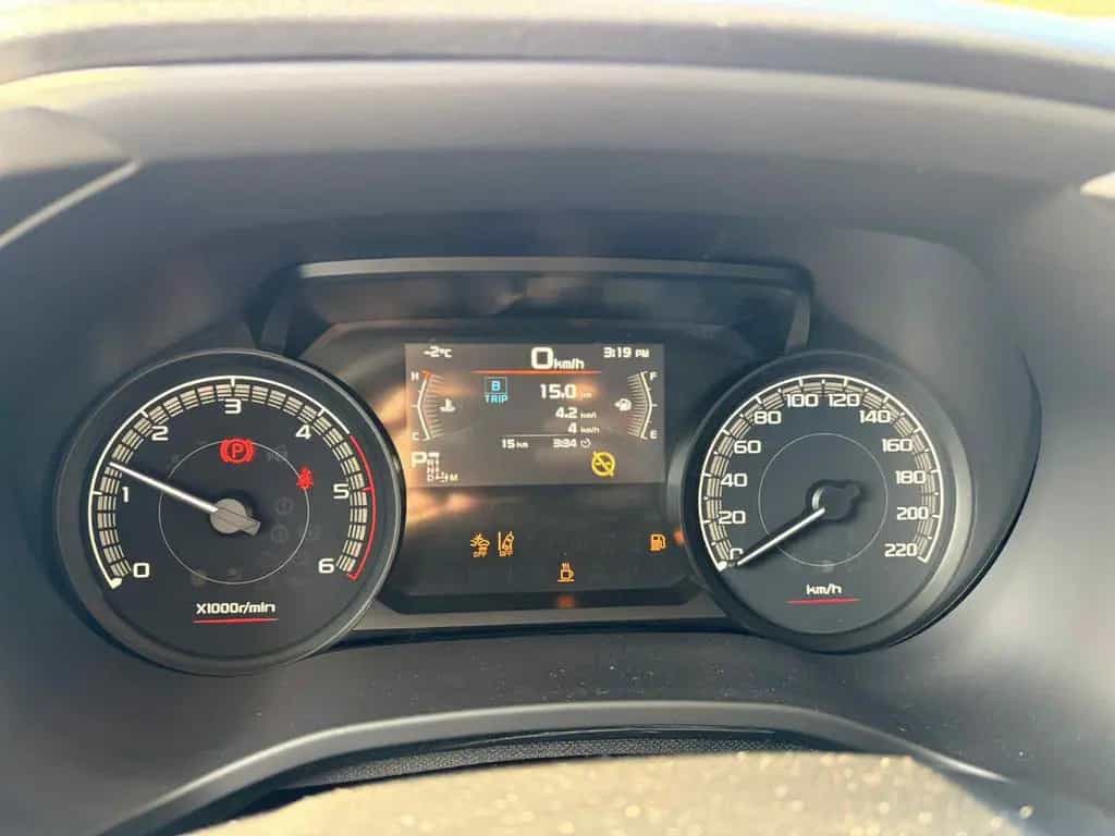 Isuzu D-Max Space Cab Automatik 1.9 L 120kW null-photo-14