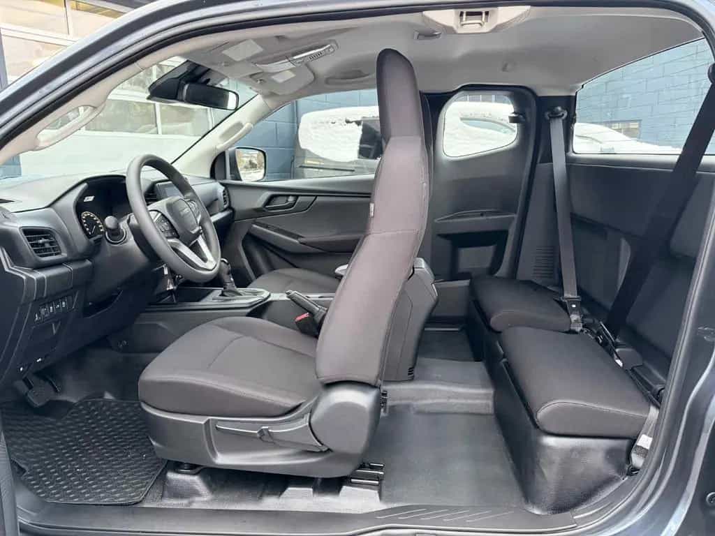 Isuzu D-Max Space Cab Automatik 1.9 L 120kW null-photo-21