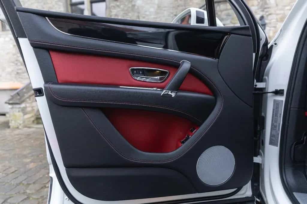 Bentley Bentayga V8 HUD 360° MASSAGE ACC TOTW 11/2018-photo-18