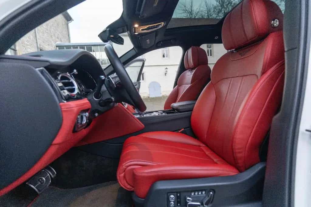Bentley Bentayga V8 HUD 360° MASSAGE ACC TOTW 11/2018-photo-23
