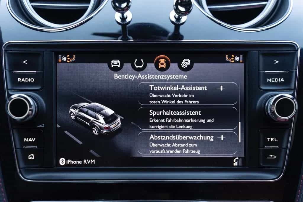 Bentley Bentayga V8 HUD 360° MASSAGE ACC TOTW 11/2018-photo-29