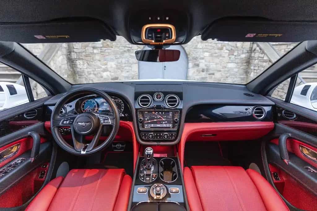 Bentley Bentayga V8 HUD 360° MASSAGE ACC TOTW 11/2018-photo-3