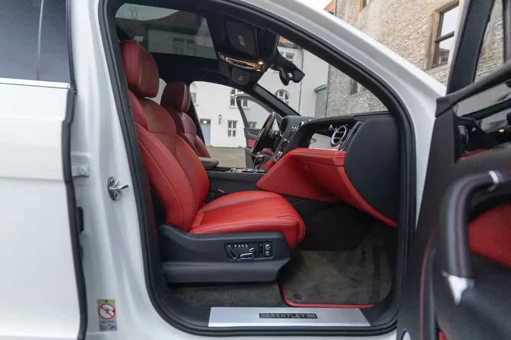 Bentley Bentayga V8 HUD 360° MASSAGE ACC TOTW 11/2018-photo-5
