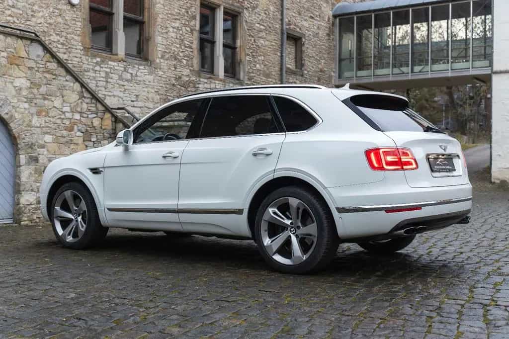 Bentley Bentayga V8 HUD 360° MASSAGE ACC TOTW 11/2018-photo-8