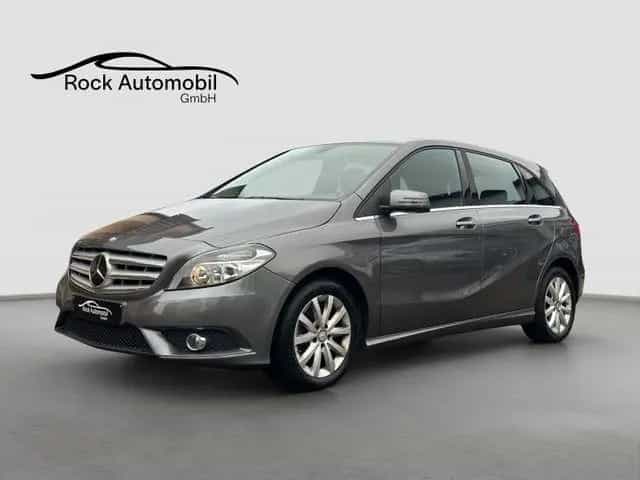 Mercedes-Benz B-Class 180 7G-DCT Automatik *Garantie* 05/2014-photo-1