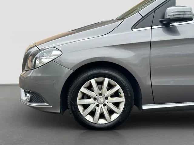 Mercedes-Benz B-Class 180 7G-DCT Automatik *Garantie* 05/2014-photo-22