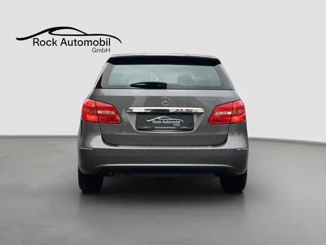 Mercedes-Benz B-Class 180 7G-DCT Automatik *Garantie* 05/2014-photo-8