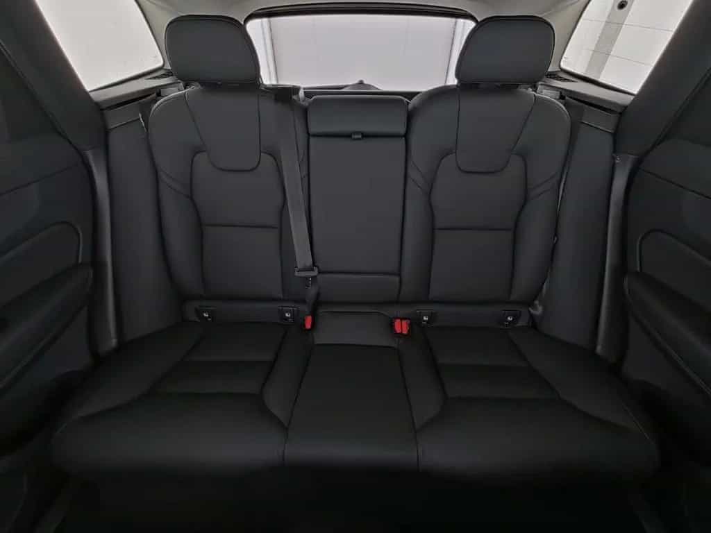 Volvo XC60 Plus Dark AWD AD Digitales Cockpit Memory S 05/2025-photo-12
