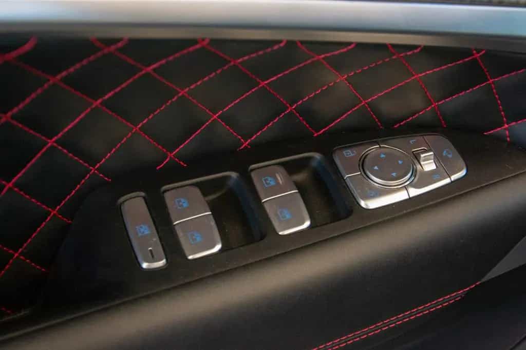 Genesis G70 Sedan/180kW/Vent. seats/HUD 09/2022-photo-16