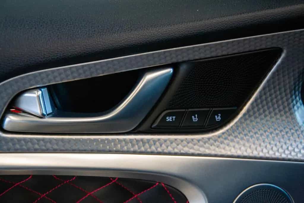 Genesis G70 Sedan/180kW/Vent. seats/HUD 09/2022-photo-17