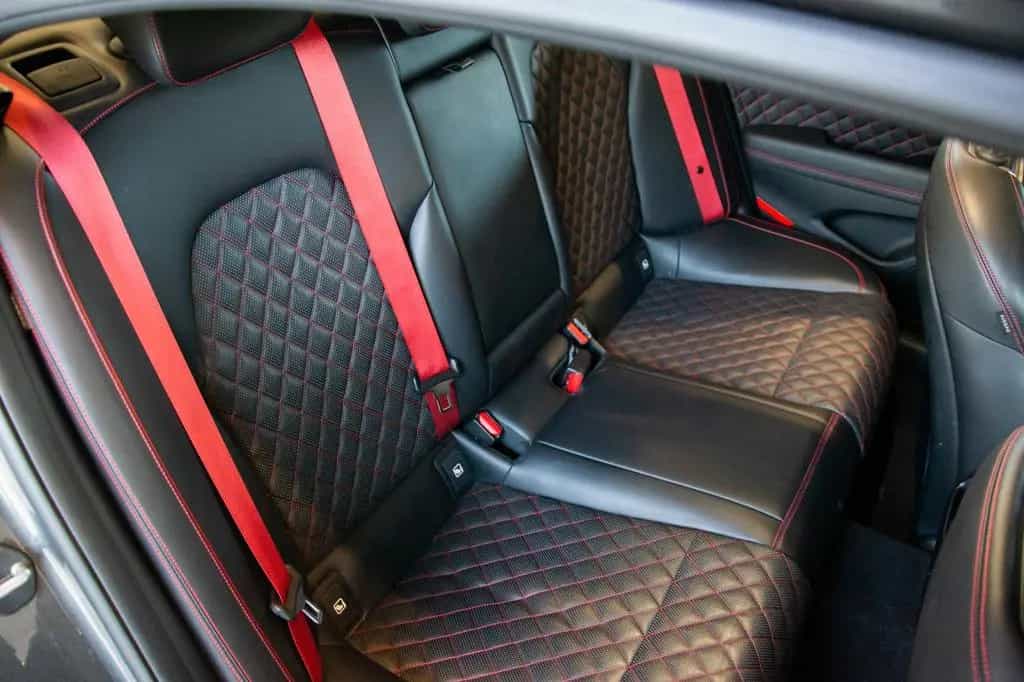 Genesis G70 Sedan/180kW/Vent. seats/HUD 09/2022-photo-31