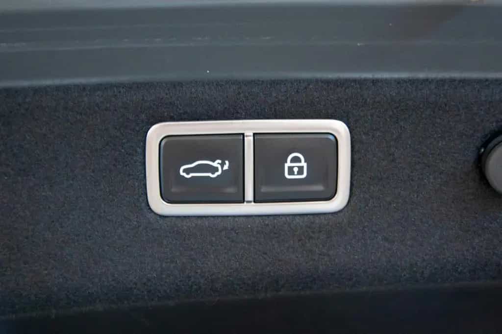 Genesis G70 Sedan/180kW/Vent. seats/HUD 09/2022-photo-33