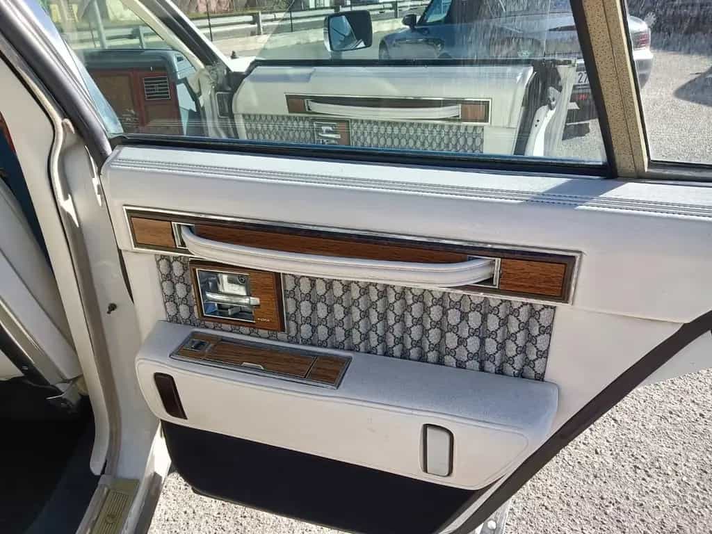 Cadillac Seville GUCCI 06/1980-photo-12
