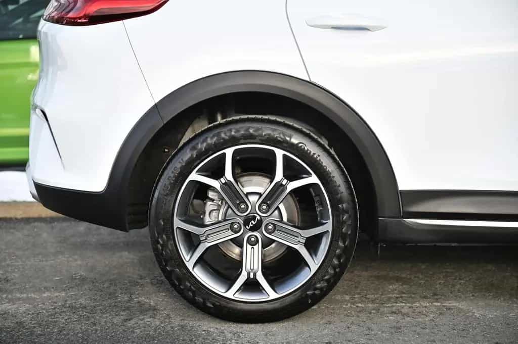 Kia XCeed 1.5 T-GDI JBL Sound Edition* Navi* Kamera* 07/2022-photo-32