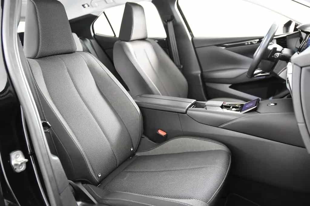 DS Automobiles DS4 Bastille+ *1.Hand*Navi*Park ass.*Carplay*DAB 09/2022-photo-2