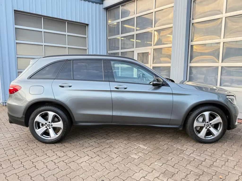 Mercedes-Benz GLC 250 4Matic LED/Pano/Standheiz./AHK/Kamera 07/2018-photo-9