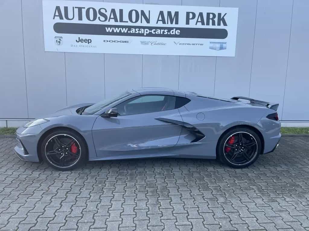 Corvette C8 Coupe 3LT 6.2 V8 08/2025-photo-2