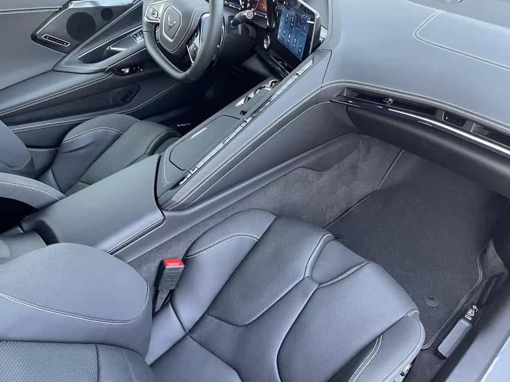 Corvette C8 Coupe 3LT 6.2 V8 08/2025-photo-8