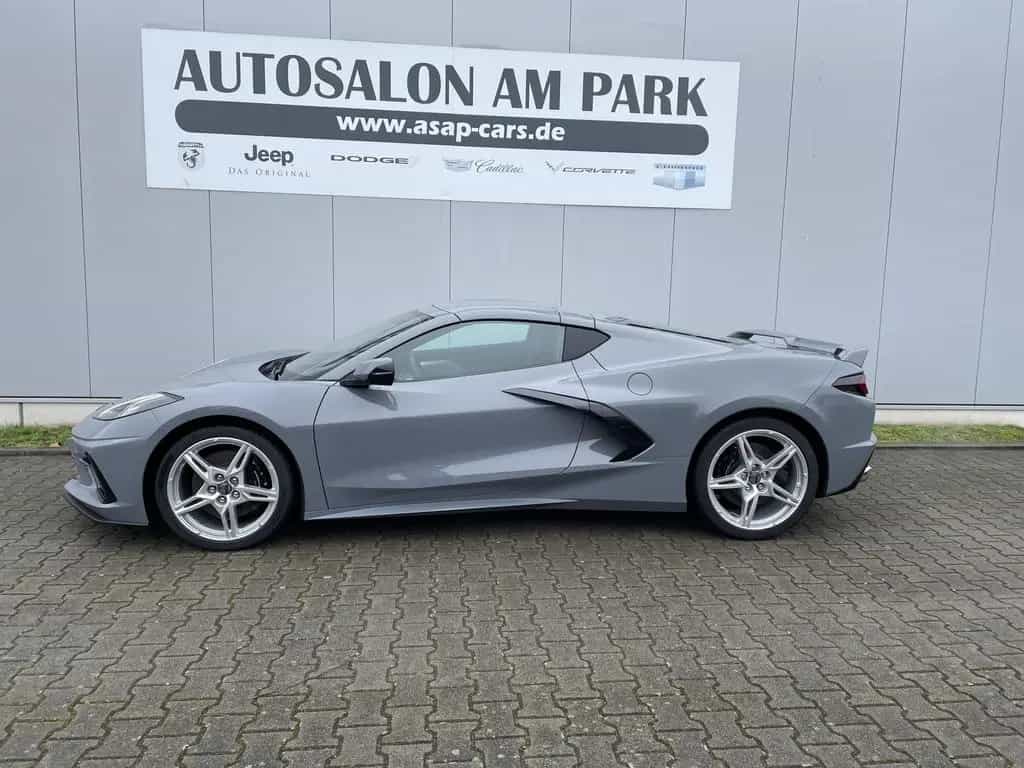 Corvette C8 Coupe 3LT 6.2 V8 08/2025-photo-2