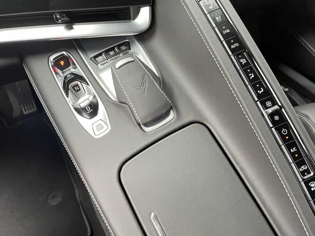 Corvette C8 Coupe 3LT 6.2 V8 08/2025-photo-23