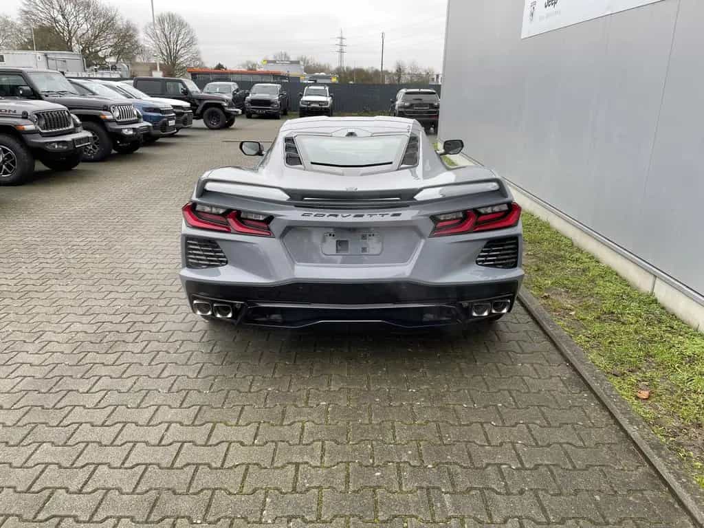 Corvette C8 Coupe 3LT 6.2 V8 08/2025-photo-3