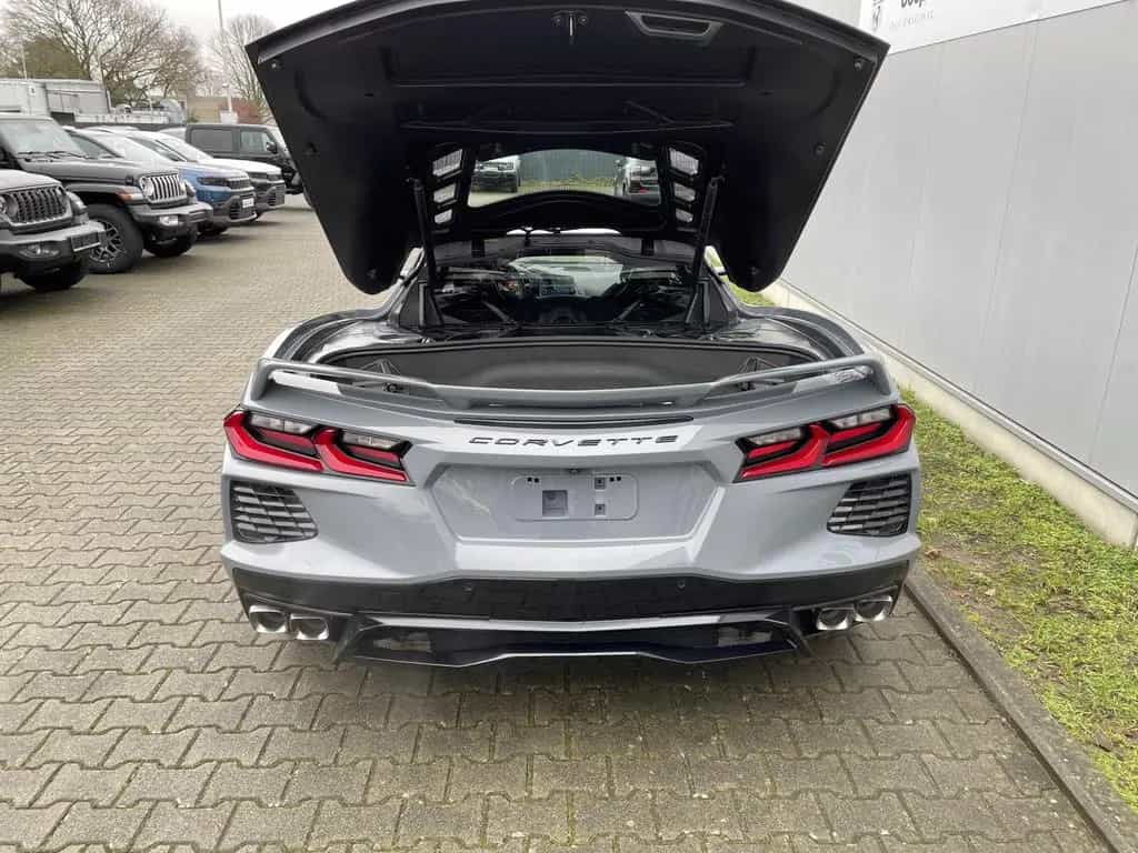 Corvette C8 Coupe 3LT 6.2 V8 08/2025-photo-4