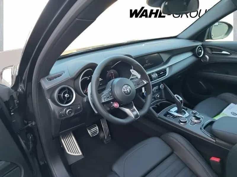 Alfa Romeo Stelvio Quadrifoglio UPE € 120.600,- null-photo-10