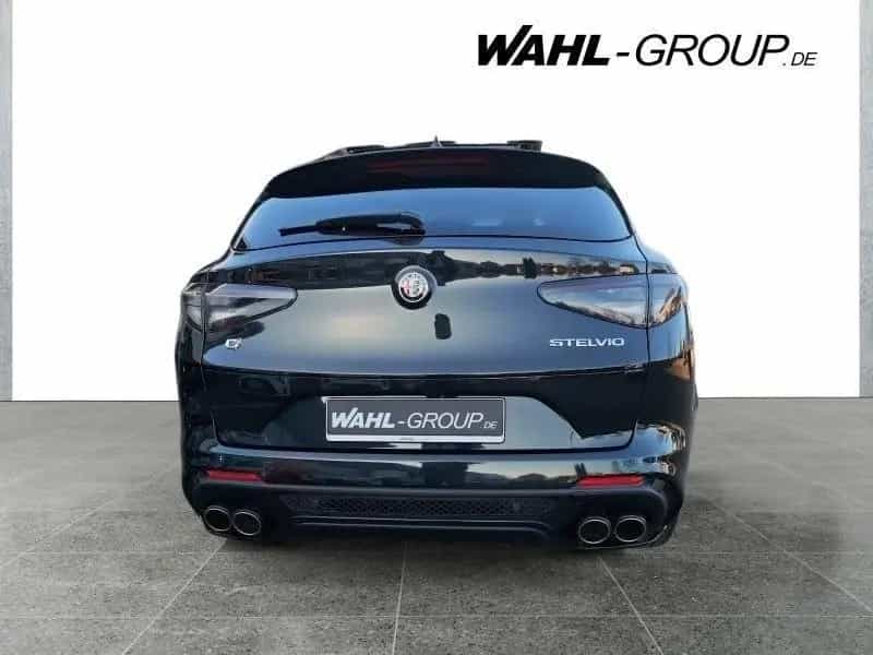Alfa Romeo Stelvio Quadrifoglio UPE € 120.600,- null-photo-5