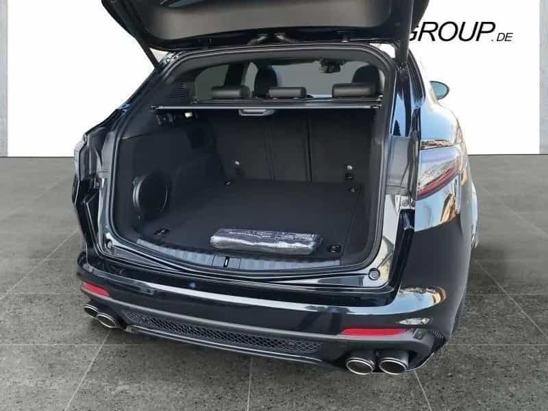 Alfa Romeo Stelvio Quadrifoglio UPE € 120.600,- null-photo-6